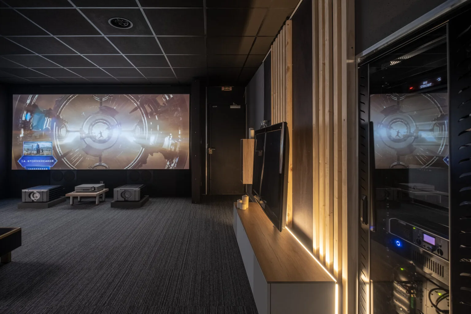 Show Room